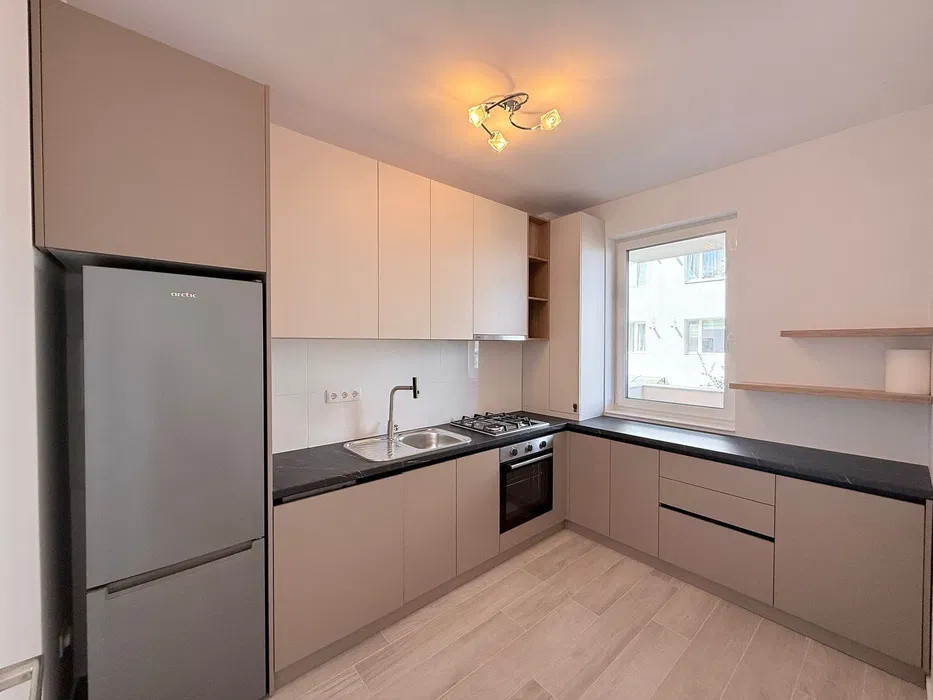 Apartament in bloc nou, etajul 1, la cheie, zona Cetatii