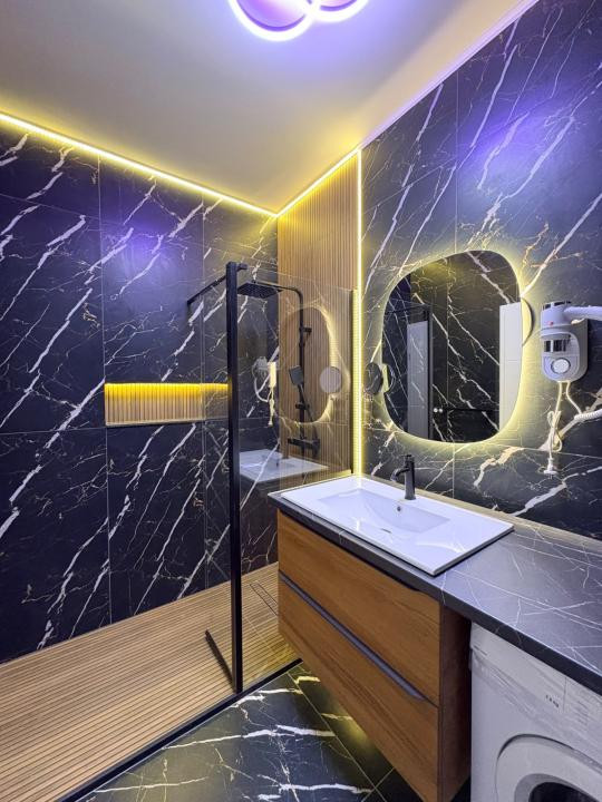 Apartament modern, 2 camere, parcare subterana, zona Eroilor!