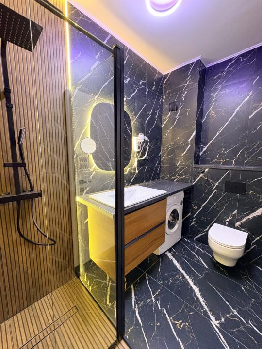 Apartament modern, 2 camere, parcare subterana, zona Eroilor!