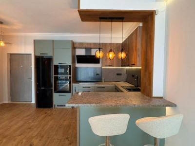 Apartament modern, 2 camere, parcare subterana, zona Eroilor!