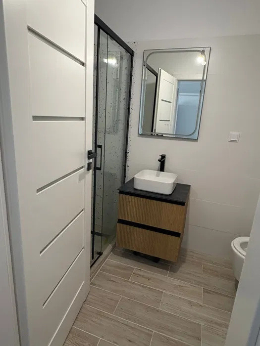Apartament cu 2 camere, 55,5 mp, parcare, zona Eroilor (blocurile albe)