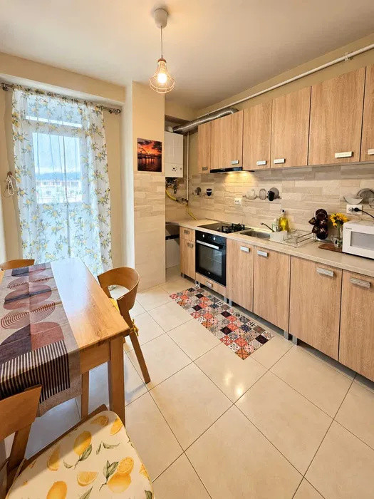 Apartament 2 camere, decomandat, loc de parcare, Gheorgheni