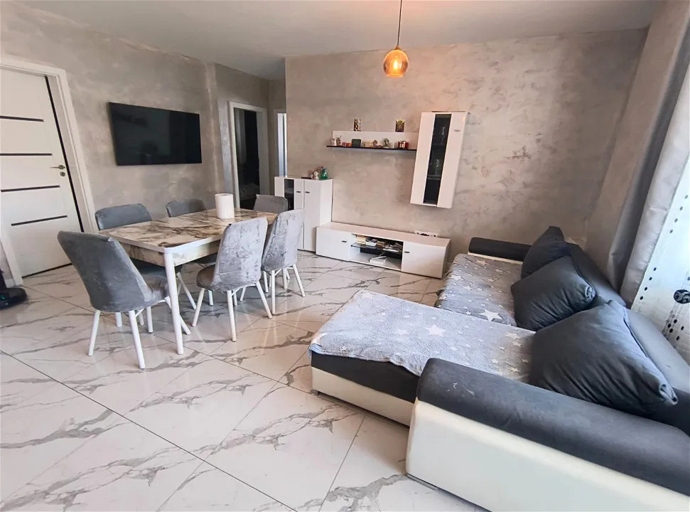 Apartament de vanzare 3 camere, 2 bai, parcare subterana, zona centrala!