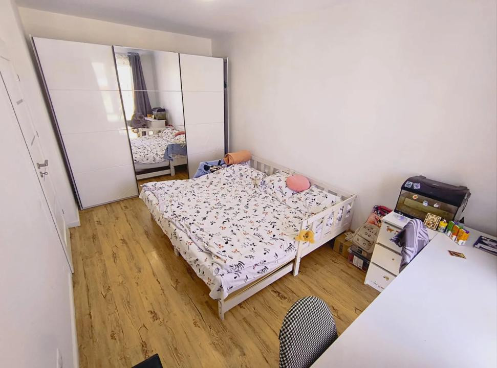 Apartament de vanzare 3 camere, 2 bai, parcare subterana, zona centrala!