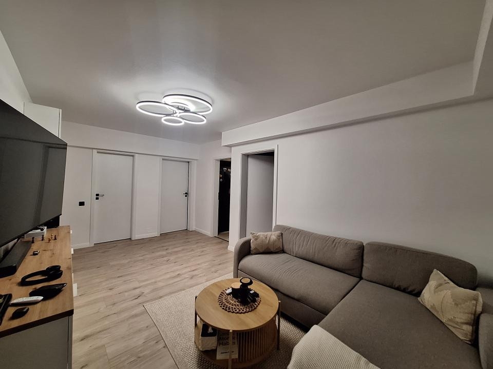 Apartament cu 3 camere, 60,4 mp, parcare, zona Muzeul Apei