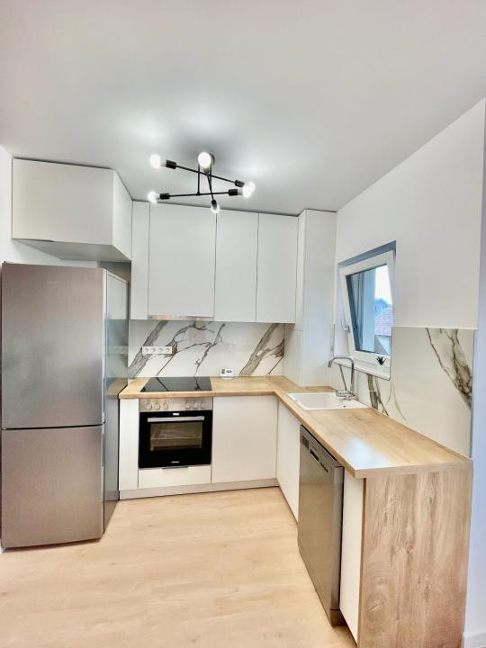 Apartament modern cu 2 camere,parcare inclusa,strada Avram Iancu 