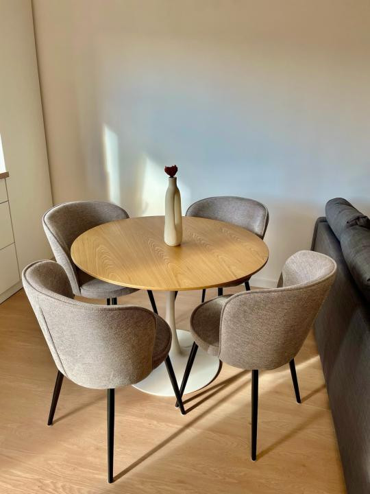 Apartament modern cu 2 camere,parcare inclusa,strada Avram Iancu 