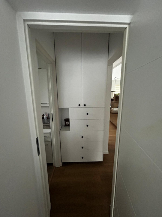 Apartament de vanzare 3 camere ,2 bai, 1 parcare in zona Cetatii!