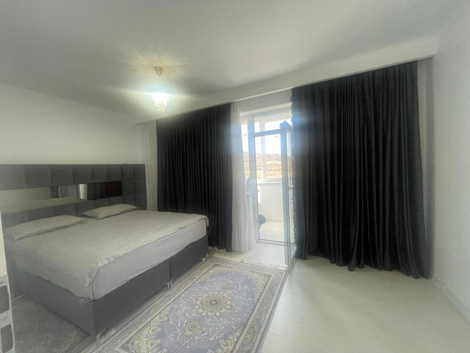 Apartament modern, 3 camere, 2 bai, parcare subterana in zona Terra!