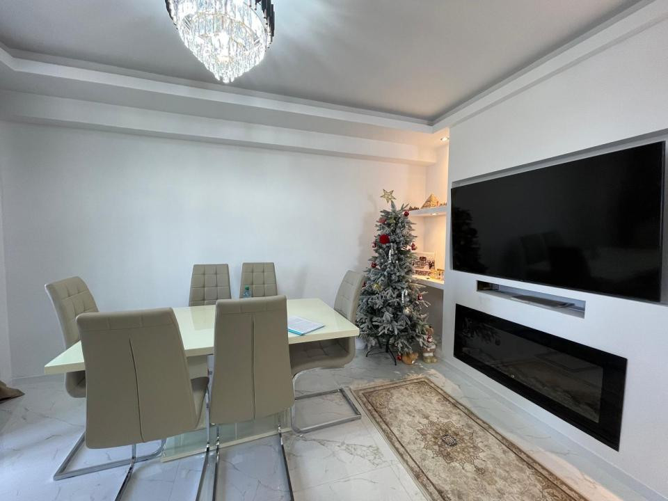 Apartament modern, 3 camere, 2 bai, parcare subterana in zona Terra!