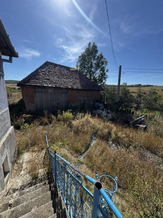 Casa renovabila, 80 mp utili, teren 2800 mp, Zona Sanpaul