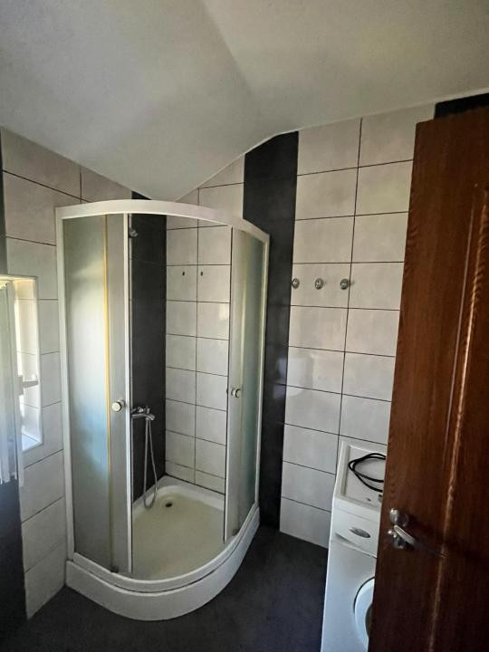 Apartament 1 camera decomandat 42 mp Zona Stejarului