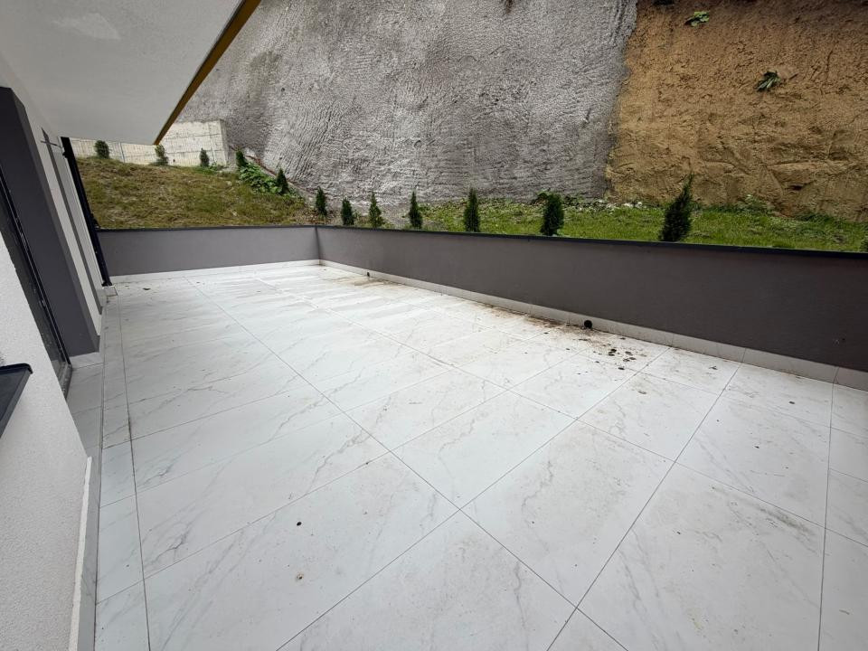 Apartament de vanzare 3 camere, 2 bai , terasa de 70 mp si parcare subterana!