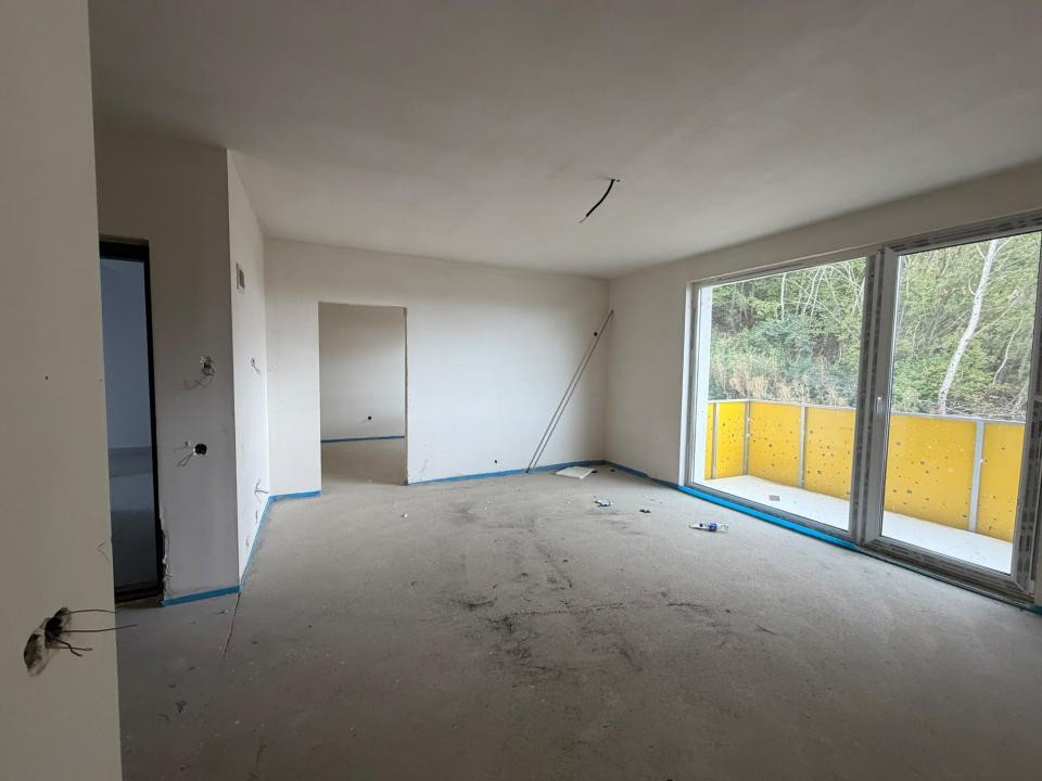 Apartament de vanzare 3 camere, 2 bai , terasa de 70 mp si parcare subterana!