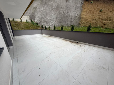 Apartament de vanzare 3 camere, 2 bai , terasa de 70 mp si parcare subterana!