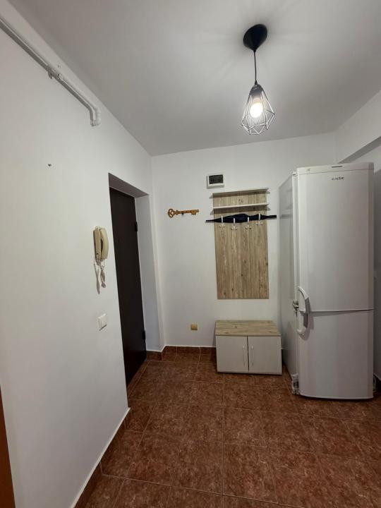Apartament de inchiriat 2 camere decomandat si parcare!