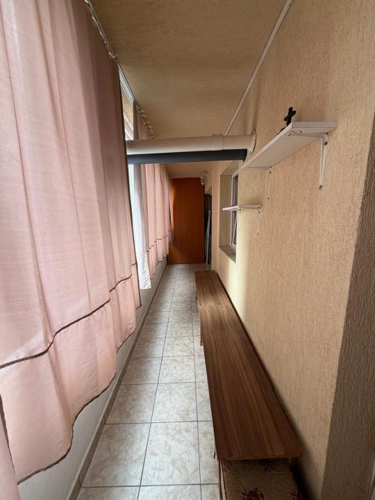 Apartament de inchiriat 2 camere decomandat si parcare!
