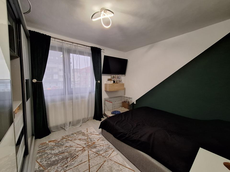 Apartament finisat modern, etajul 1, parcare, zona Florilor