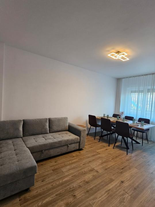 Apartament 2 camere superfinisat, decomandat, 55mp, Parcare/zona Terra