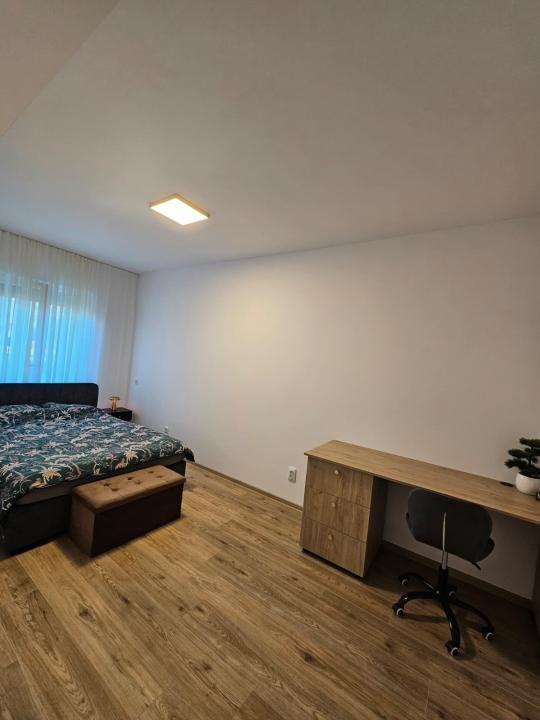 Apartament 2 camere superfinisat, decomandat, 55mp, Parcare/zona Terra