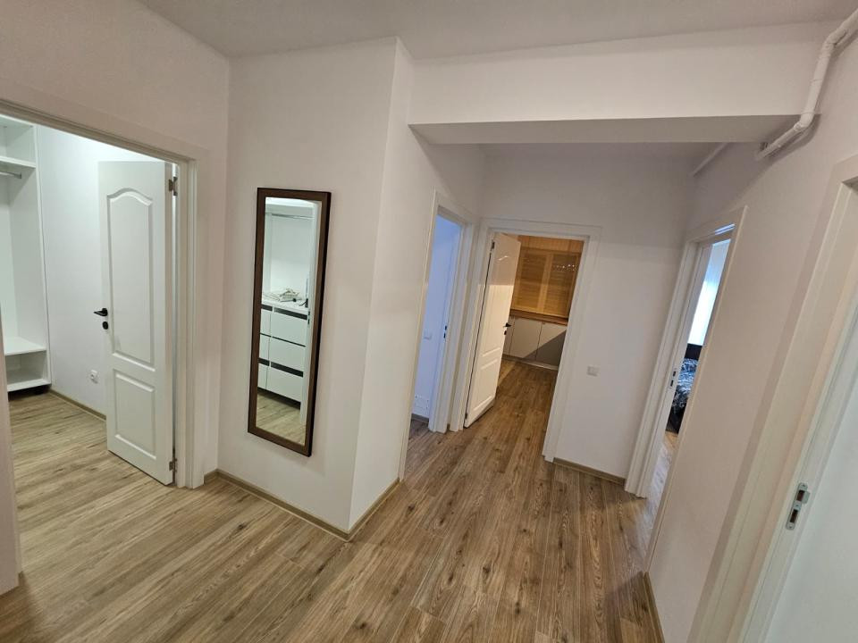Apartament 2 camere superfinisat, decomandat, 55mp, Parcare/zona Terra