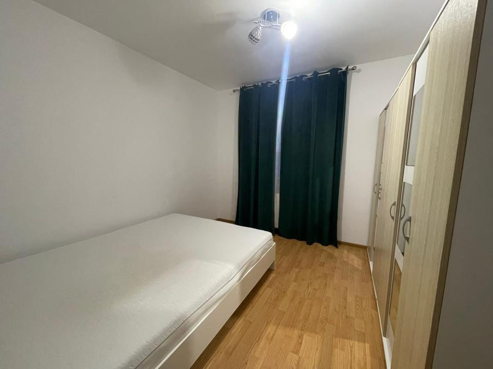 Apartament de inchiriat 2 camere decomandate si parcare zona Eroilor!