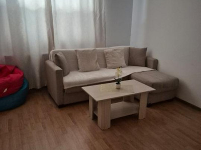 Apartament de inchiriat 2 camere decomandate si parcare zona Eroilor!