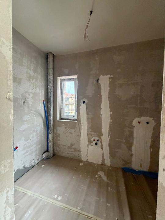 Apartament in bloc nou , semifinisat 2 camere etaj 1 zona Cetatii!