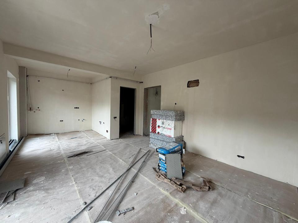 Apartament in bloc nou , semifinisat 2 camere etaj 2 zona Cetatii!
