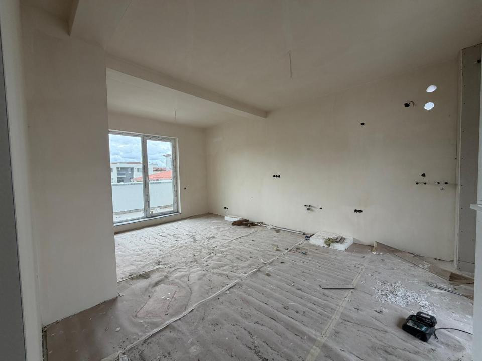 Apartament in bloc nou , semifinisat 2 camere etaj 3 zona Cetatii!