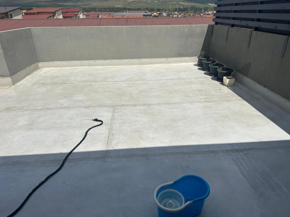 Apartament cu 2 camere,terasa de 56 mp,bloc nou cu lift,zona Terra