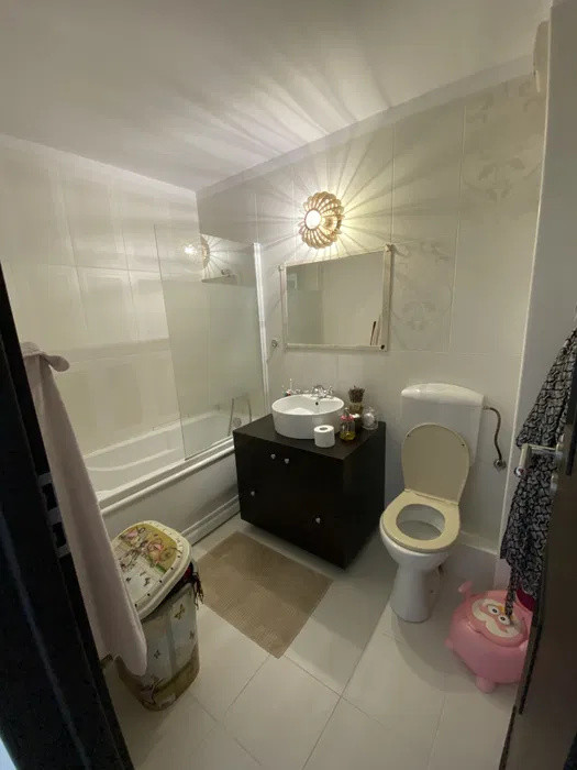Apartament la etajul 1, 64 mp, parcare, zona Parcului Poligon