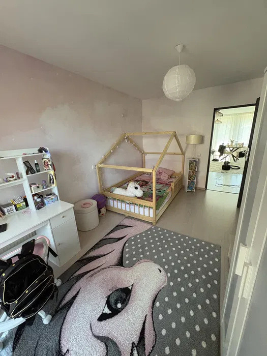 Apartament la etajul 1, 64 mp, parcare, zona Parcului Poligon