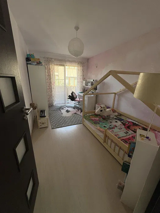 Apartament la etajul 1, 64 mp, parcare, zona Parcului Poligon