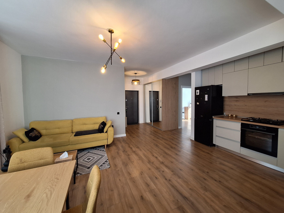 Apartament finisat modern, etaj intermediar, balcon, zona Teilor