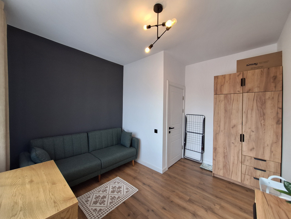 Apartament finisat modern, etaj intermediar, balcon, zona Teilor