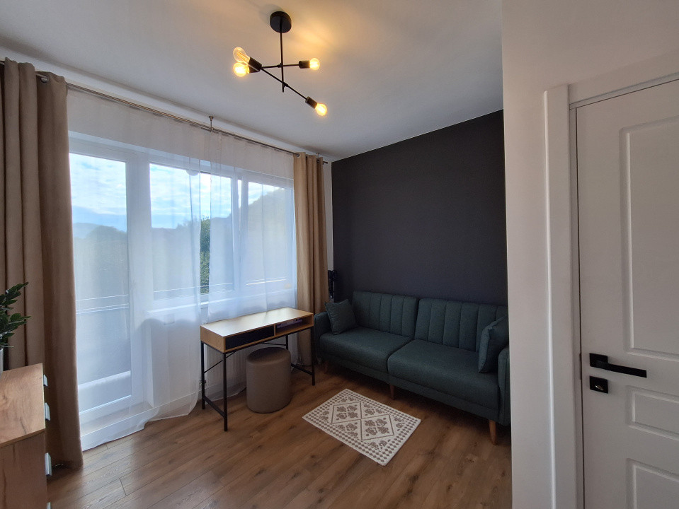 Apartament finisat modern, etaj intermediar, balcon, zona Teilor