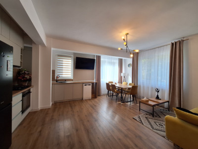 Apartament finisat modern, etaj intermediar, balcon, zona Teilor