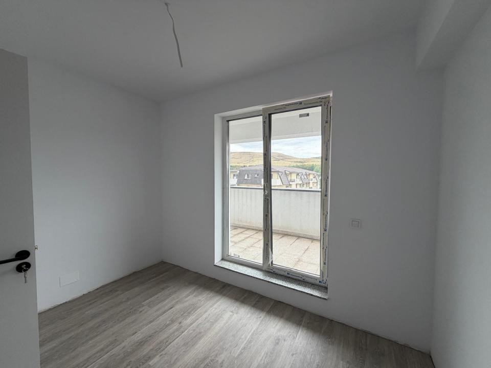 Apartament de vanzare 4 camere, finisat, terasa de 20,22 zona Somesului!