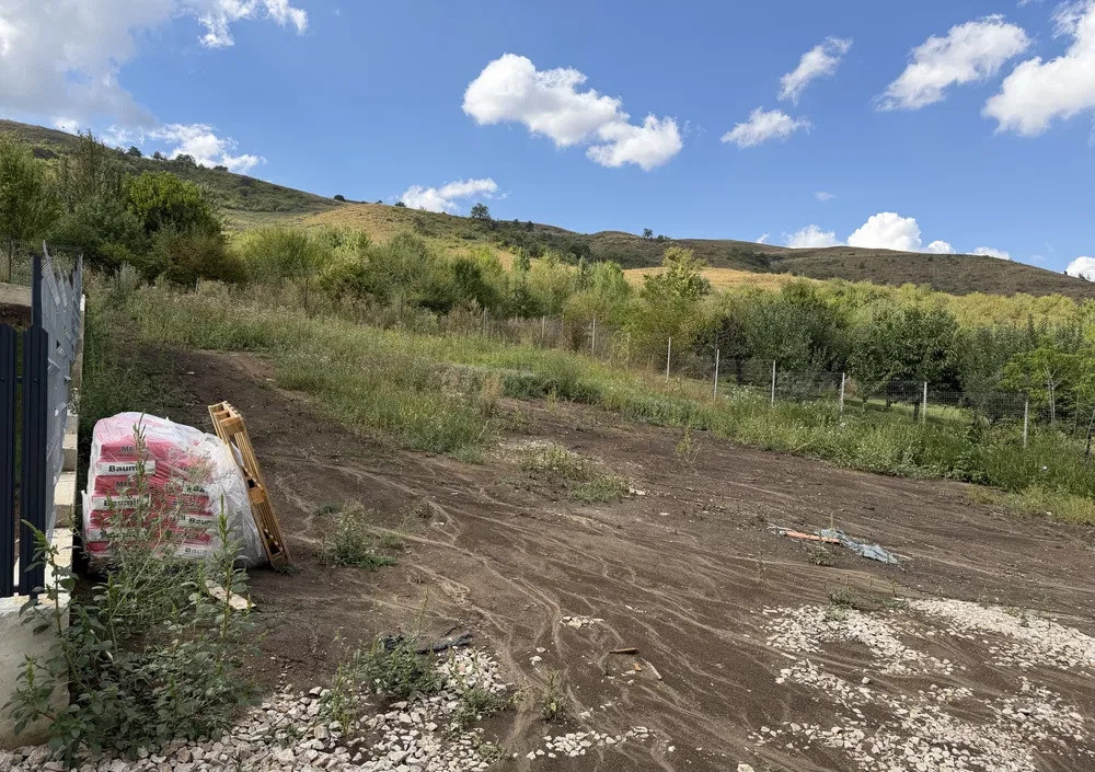 Teren autorizat de duplex, 503 mp , zona Valea Garboului 