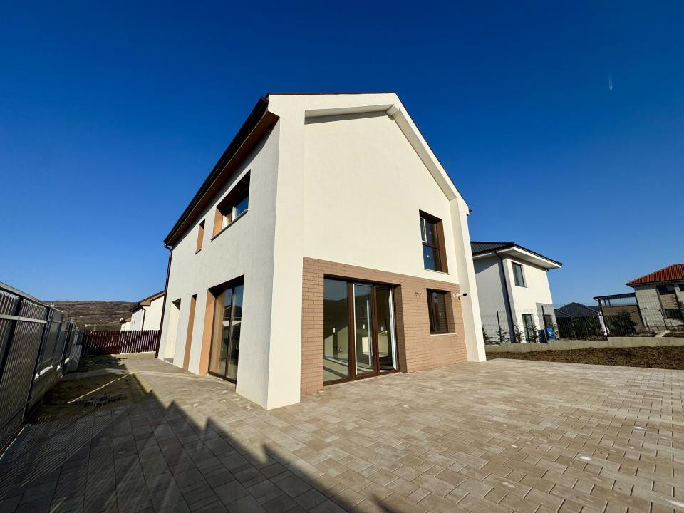 Casă individuală, 150 mp, 400 mp teren, CF disponibil, Chinteni