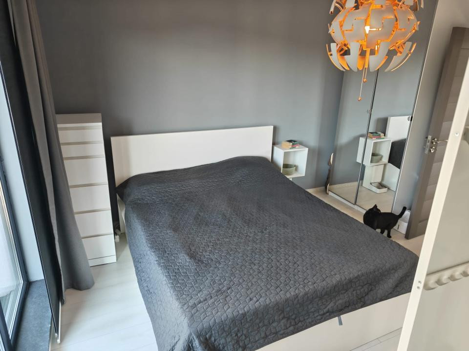 Apartament cu 3 camere , terasa de 50 mp,parcare 