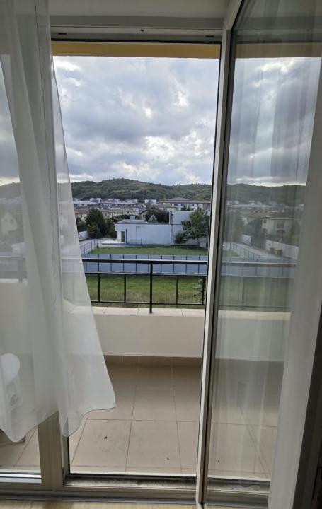 Apartament de 40 mp utili,zona Terra,etaj 2