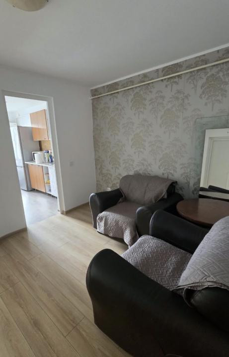 Apartament de 40 mp utili,zona Terra,etaj 2