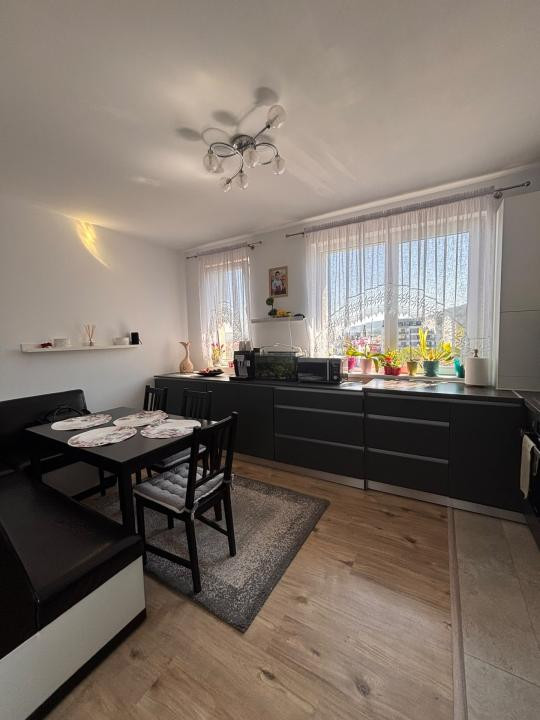 Apartament de 58 mp utili,zona Teilor