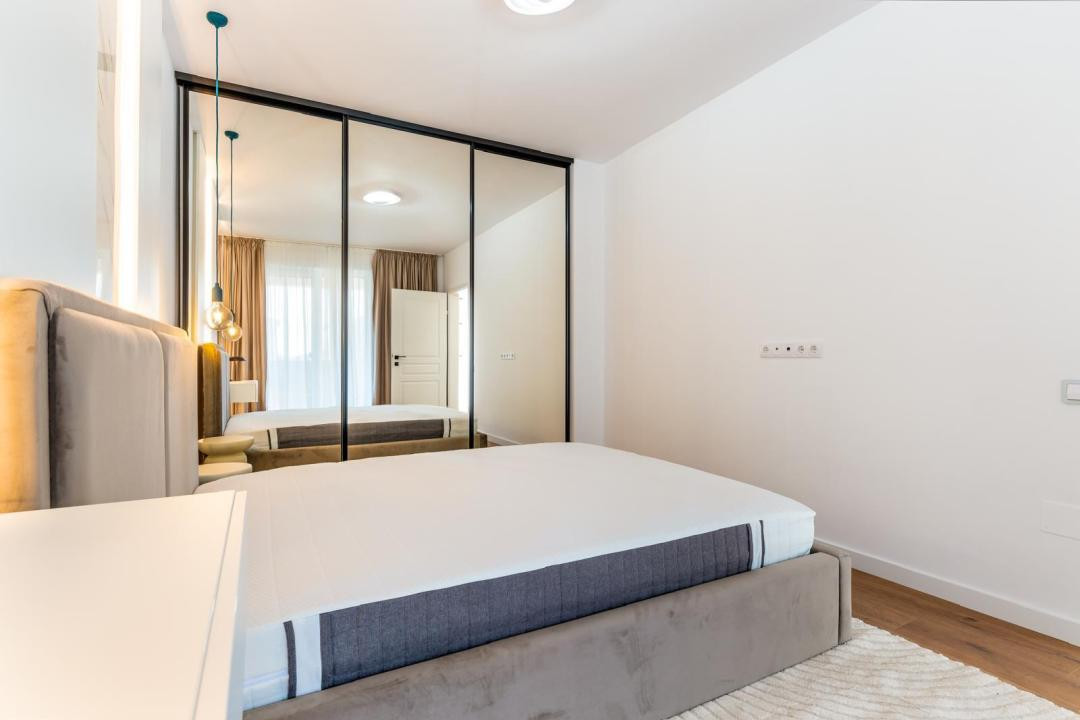 Apartament de 2 camere ultra lux, 50 mp , etaj intermediar, zona Tineretului