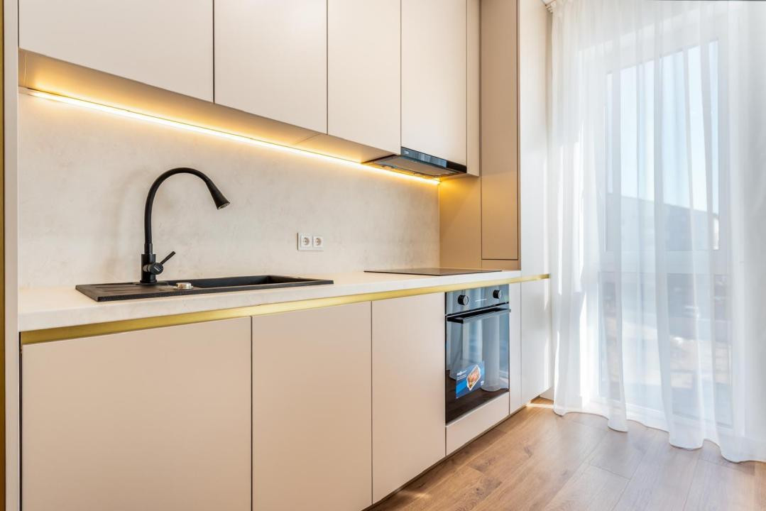 Apartament de 2 camere ultra lux, 50 mp , etaj intermediar, zona Tineretului