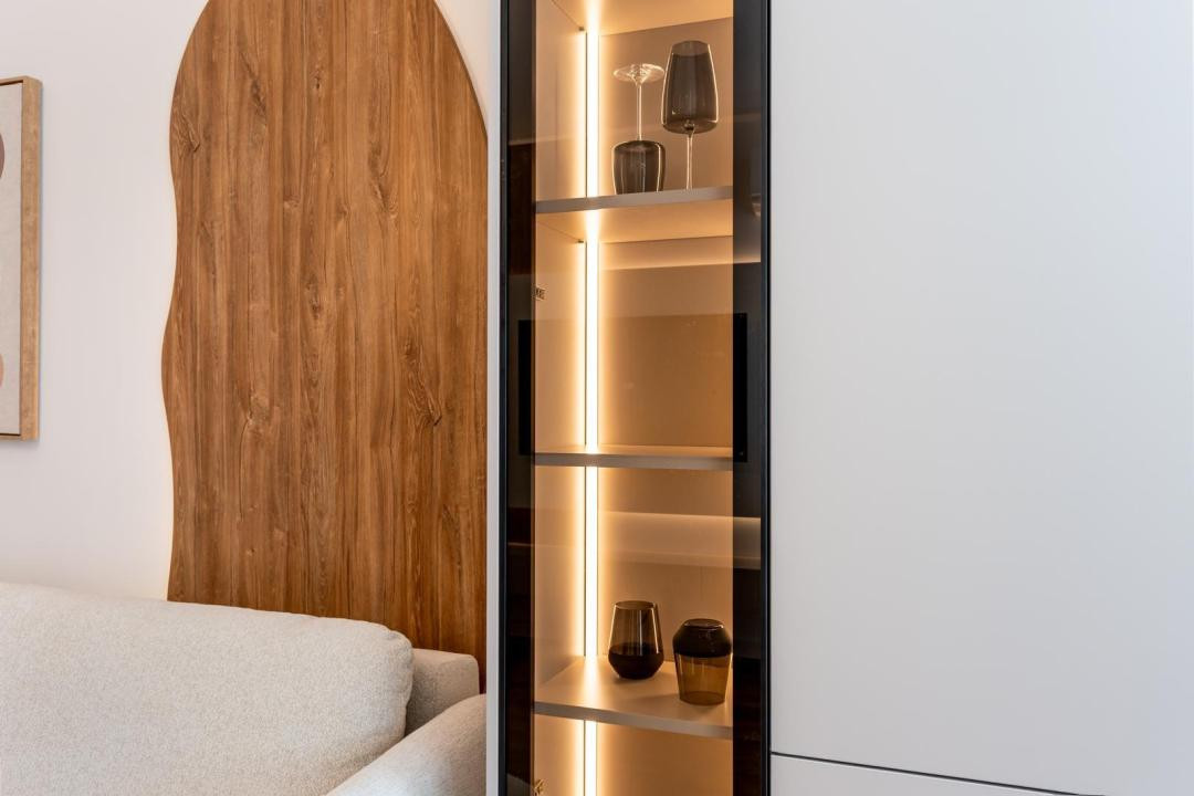 Apartament de 2 camere ultra lux, 50 mp , etaj intermediar, zona Tineretului