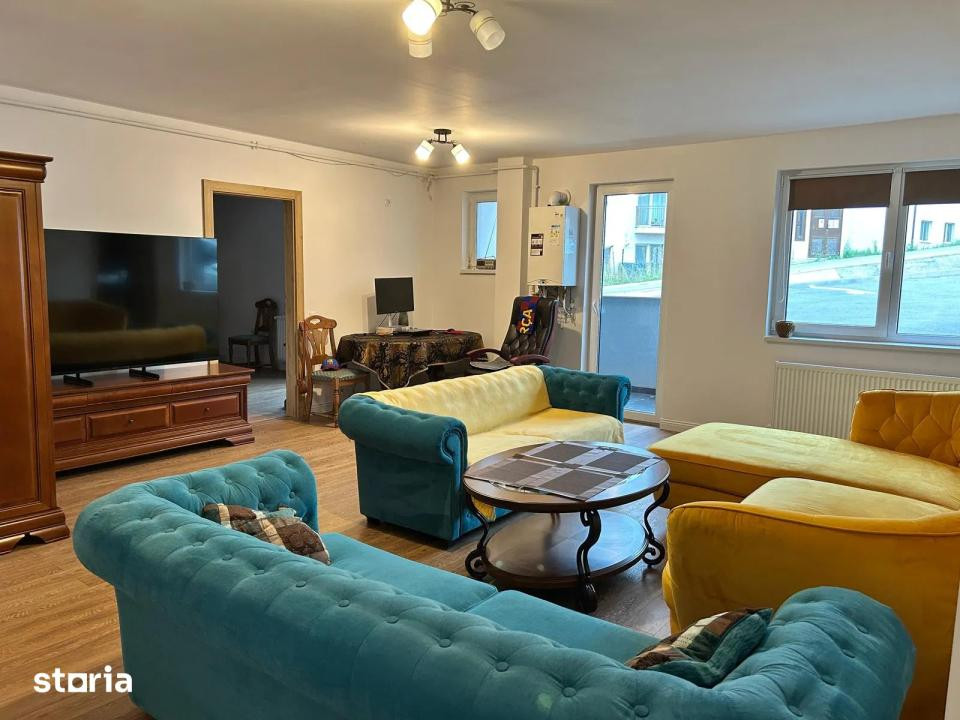 Apartament de 3 camere, 90 mp utili + 2 parcari zona Fagului