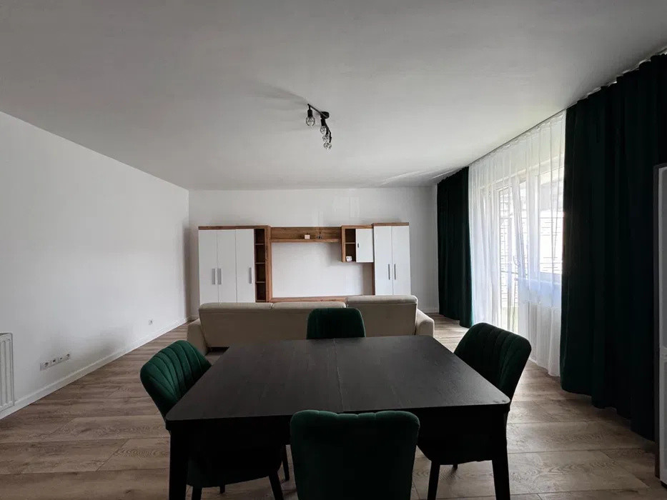 Apartament cu 2 camere, terasa de 36 mp, zona Eroilor